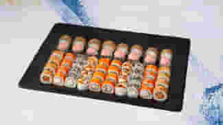 Блюдо Девочка с роллами меню Галерея Суши Девочка с роллами Главная в Бугульме