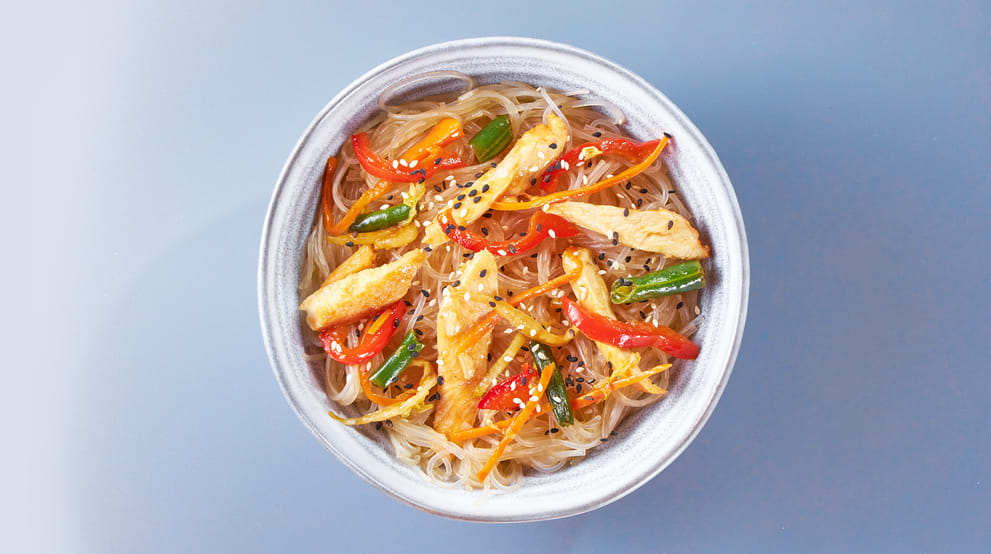 Блюдо Фунчоза с курицей терияки и овощами меню Галерея Суши Фунчоза с курицей терияки и овощами - ВОК - Галерея Суши, Сургут
