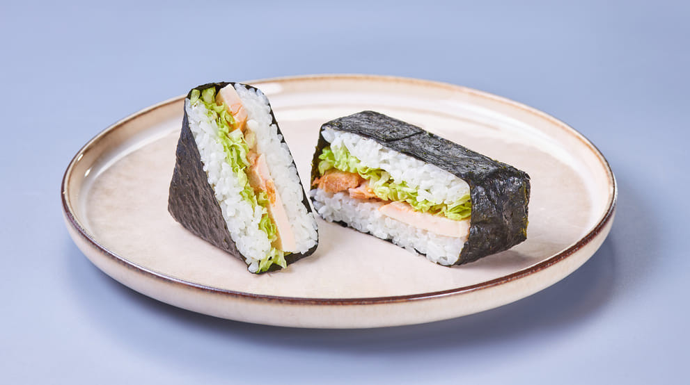 Блюдо Онигири с курицей меню Галерея Суши Онигири с курицей - Онигири и трайфлы - Галерея Суши, Калининград