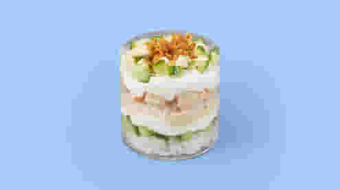 Блюдо Трайфл с курицей меню Галерея Суши Трайфл с курицей - Онигири и трайфлы - Галерея Суши, Люберцы